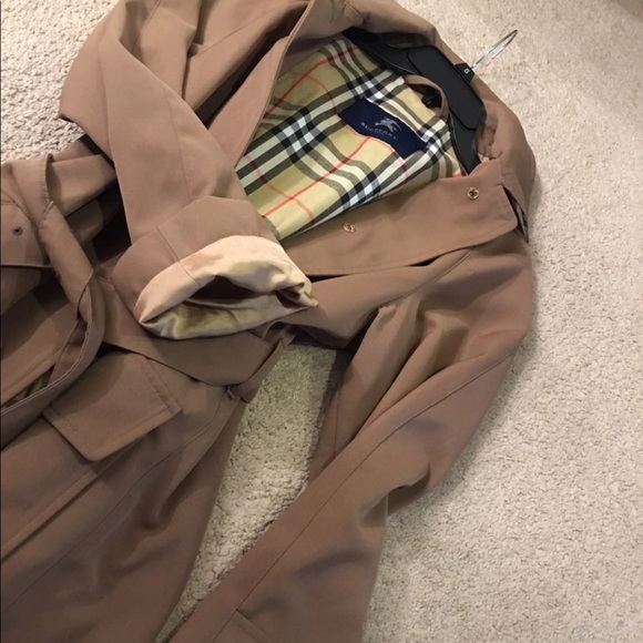 🛑SOLD🛑BURBERRY Jacket/Coat!🧥 - Picture 5 of 10